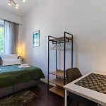 Zentral Gelegenes 3 Schlafzimmer - Mit Einzelbetten Bis 7 Personen Lägenhet Neustadt an der Weinstraße