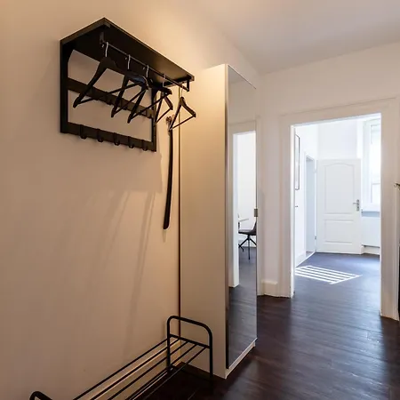 Zentral Gelegenes 3 Schlafzimmer - Mit Einzelbetten Bis 7 Personen 아파트 Neustadt an der Weinstraße