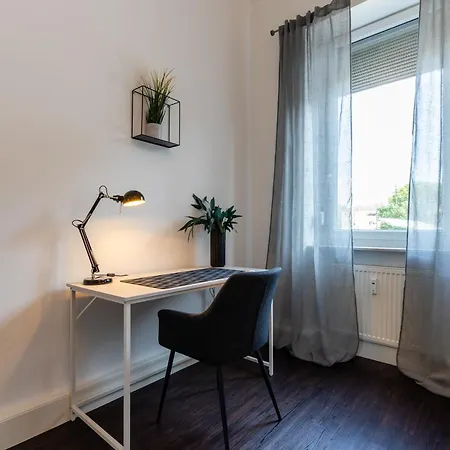 Zentral Gelegenes 3 Schlafzimmer - Mit Einzelbetten Bis 7 Personen