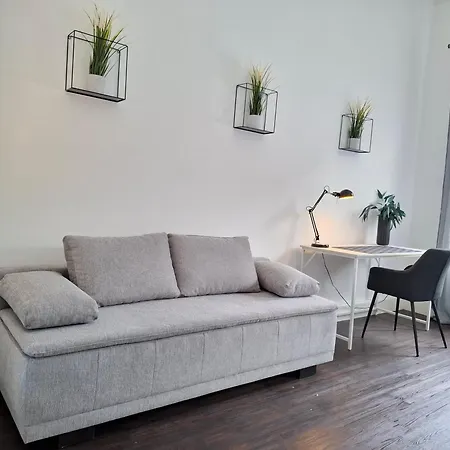 Zentral Gelegenes 3 Schlafzimmer - Mit Einzelbetten Bis 7 Personen *